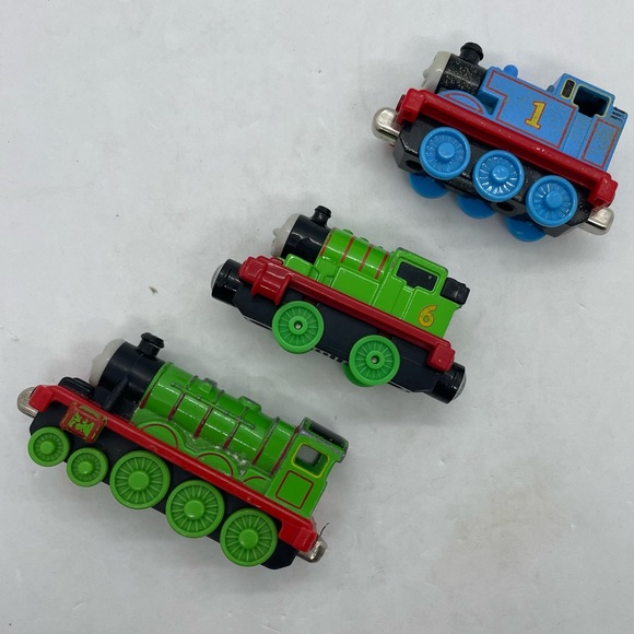 Lot of Thomas and Friends trains - Picture 2 of 7
